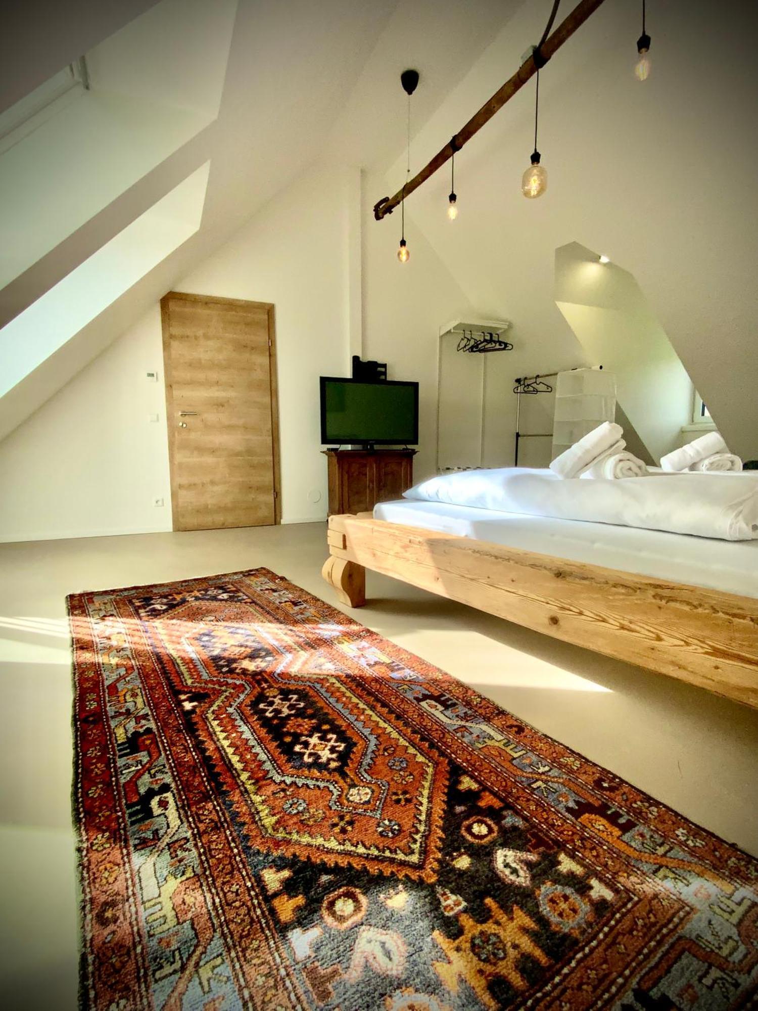 Waterfront - Urbane Eleganz Am Bachufer Apartment วิลลาค ห้อง รูปภาพ