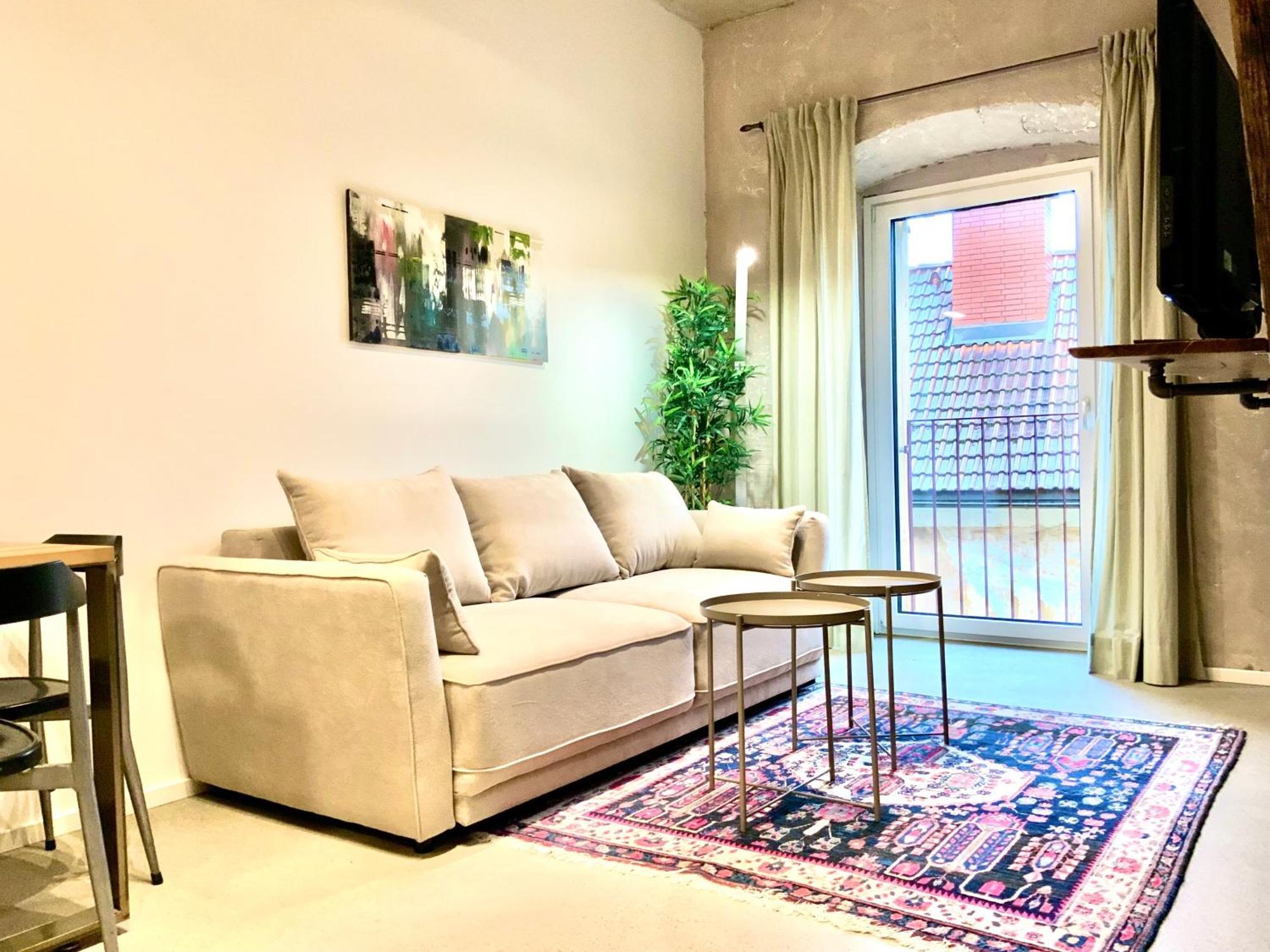 Waterfront - Urbane Eleganz Am Bachufer Apartment วิลลาค ภายนอก รูปภาพ